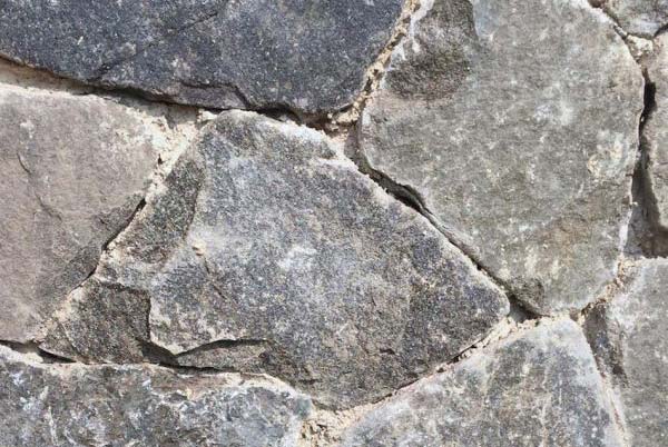 Charcoal-Shimmer-Random-Cladding-Wall-Closeup-600x402